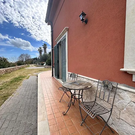 Al Palmento Cruillas Bed & Breakfast 2*